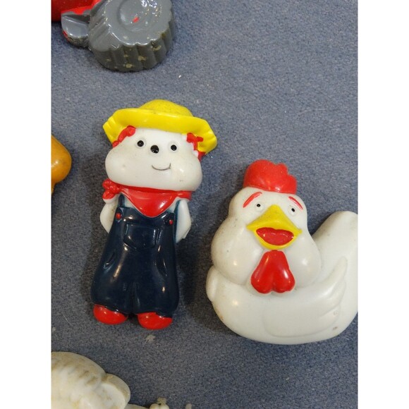 Vintage 80s 90s Mixed Fridge Magnet Lot Farm Animals Disney Retro Kitchen Decor - Picture 6 of 12